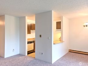 12415 NE 130th Court H104, Kirkland WA 98034
