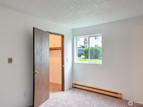 12415 NE 130th Court H104, Kirkland WA 98034