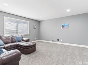 6743 SE 2nd Street, Renton WA 98059