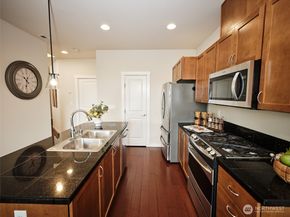 6941 134th Court SE B, Newcastle WA 98059