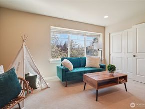 8627 Swenson Drive SE, Snoqualmie WA 98065