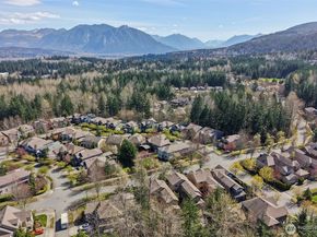 8627 Swenson Drive SE, Snoqualmie WA 98065