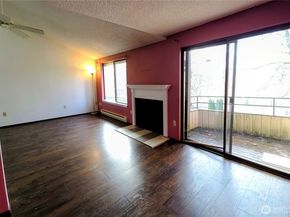 12421 74th Lane 18, Seattle WA 98178