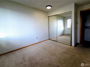 12421 74th Lane 18, Seattle WA 98178