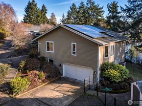 2604 Vincent Way NW, Bremerton WA 98312