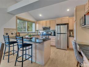 2604 Vincent Way NW, Bremerton WA 98312