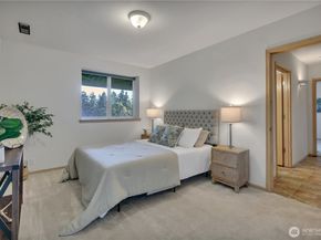 2604 Vincent Way NW, Bremerton WA 98312