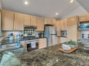 2604 Vincent Way NW, Bremerton WA 98312