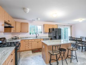 17008 SE 183rd Place, Renton WA 98058