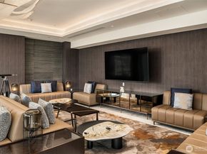 838 Avenue Square NE 1705, Bellevue WA 98004