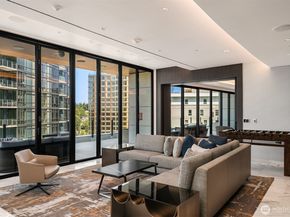 838 Avenue Square NE 1705, Bellevue WA 98004