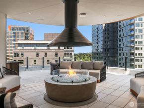 838 Avenue Square NE 1705, Bellevue WA 98004