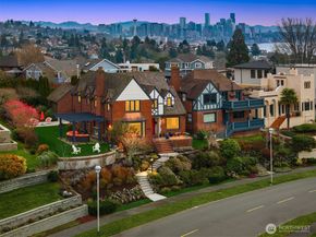 2256 W Viewmont Way W, Seattle WA 98199