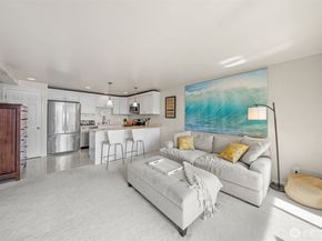 65 Kirkland Avenue 202, Kirkland WA 98033