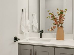 11909 90th Avenue NE, Kirkland WA 98034