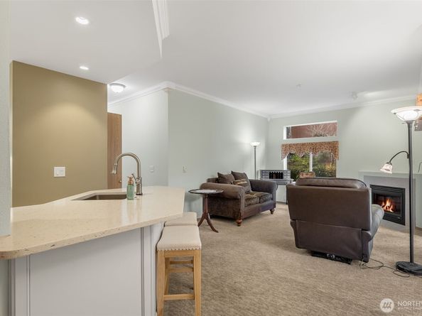 4006 S 222nd Place 104, Kent WA 98032