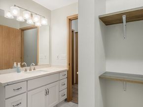 4006 S 222nd Place 104, Kent WA 98032