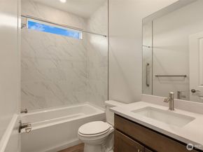 23455 Marinwood Circle NE Road NE 0712, Kingston WA 98346