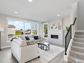 1028 168th Street SW, Lynnwood WA 98037