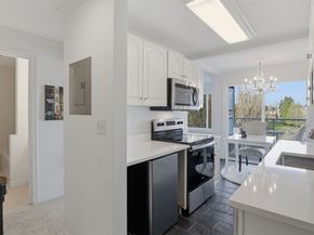 1800 43rd Avenue E 401, Seattle WA 98112