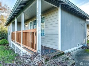 1716 Scenic Drive, Everett WA 98203