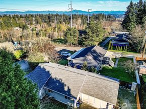 1716 Scenic Drive, Everett WA 98203