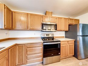 1716 Scenic Drive, Everett WA 98203