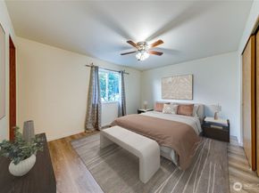 1716 Scenic Drive, Everett WA 98203