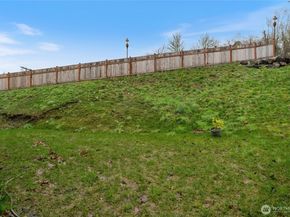 138 Blackfish Court, Bremerton WA 98310