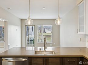 1760 NW 56th Street 310, Seattle WA 98107