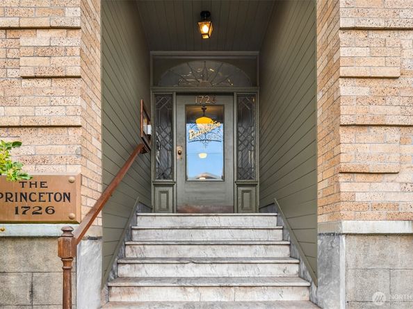1726 15th Avenue 7, Seattle WA 98122