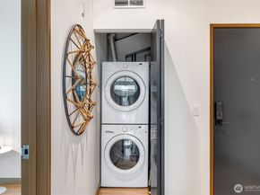 125 E Lynn Street 301, Seattle WA 98102