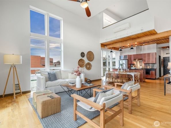 125 E Lynn Street 301, Seattle WA 98102