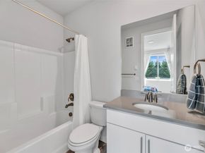 369 E Park Street D3, North Bend WA 98045