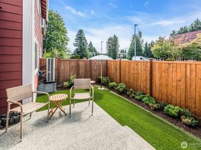 369 E Park Street D3, North Bend WA 98045