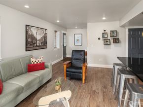 5217 5th Avenue NE, Seattle WA 98105