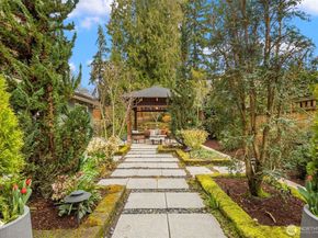 1610 10th Street W, Kirkland WA 98033