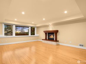 1610 10th Street W, Kirkland WA 98033