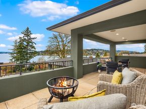 1610 10th Street W, Kirkland WA 98033