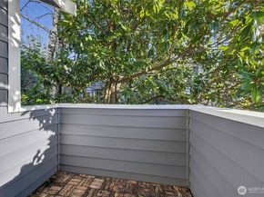 3828 Interlake Avenue N A, Seattle WA 98103