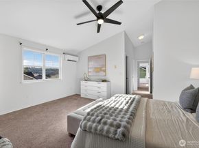 3828 Interlake Avenue N A, Seattle WA 98103