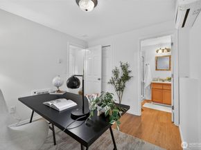 3828 Interlake Avenue N A, Seattle WA 98103