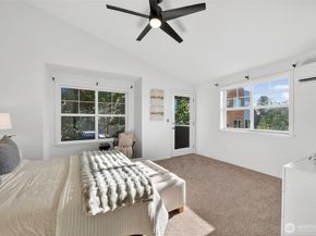 3828 Interlake Avenue N A, Seattle WA 98103