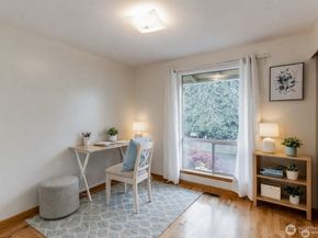 23504 110th place SE, Kent WA 98031