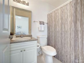 1729 12th Avenue S 201, Seattle WA 98144