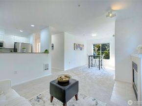 1729 12th Avenue S 201, Seattle WA 98144