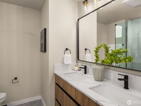 1014 A NE 70th Street, Seattle WA 98115