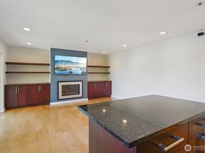 701 Galer Street 504, Seattle WA 98109