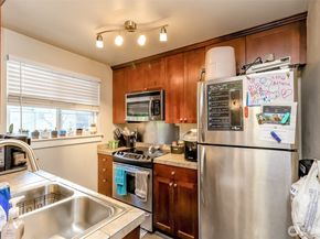 1847 S 286th Lane U204, Federal Way WA 98003