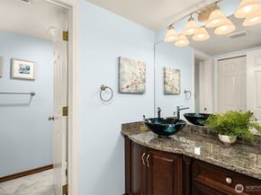 20024 NE 188th Place, Woodinville WA 98077